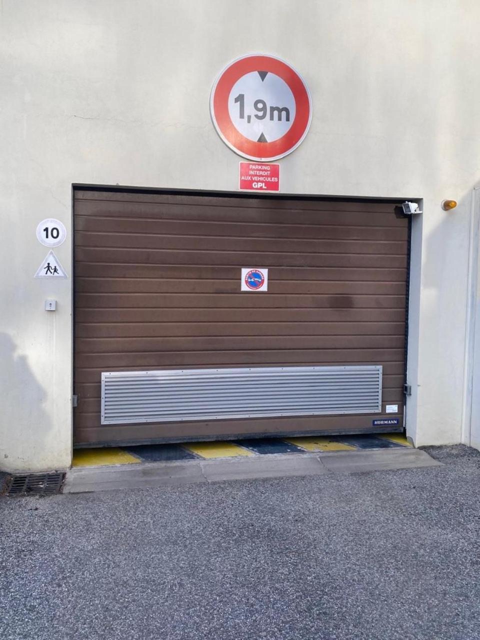 Charmant T3 Avec Vue Montagne Et Parking Privatif Font-Romeu-Odeillo-Via Extérieur photo